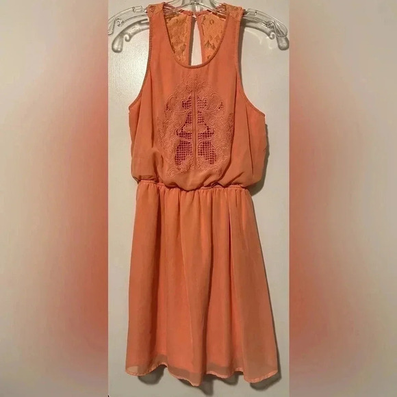 Gianni Bini peach lace sleeveless dress size M - Picture 3 of 8